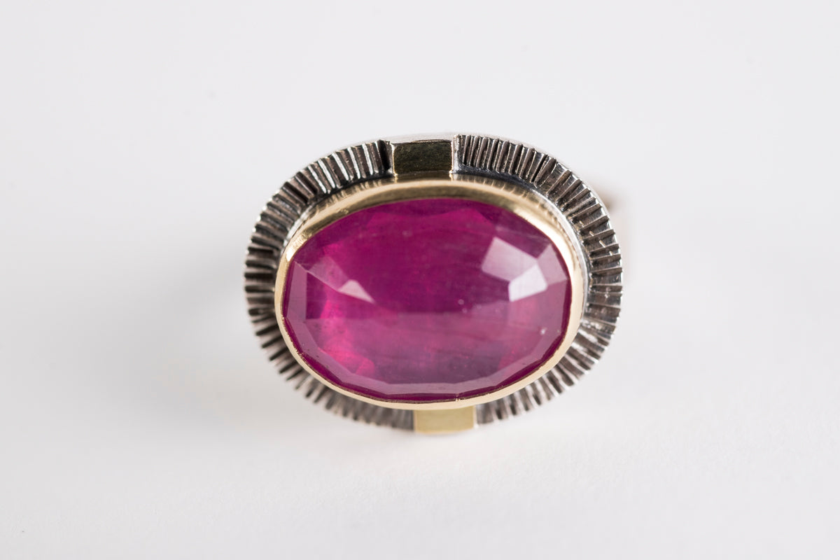 Sendai Pink Sapphire Ring in 18k Gold & Silver - size 7