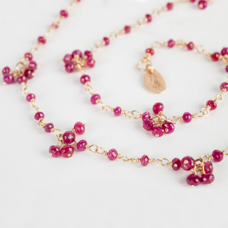 Nyad Ruby necklace in 14k Gold