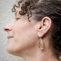 Leda Plume Agate Drop Earrings