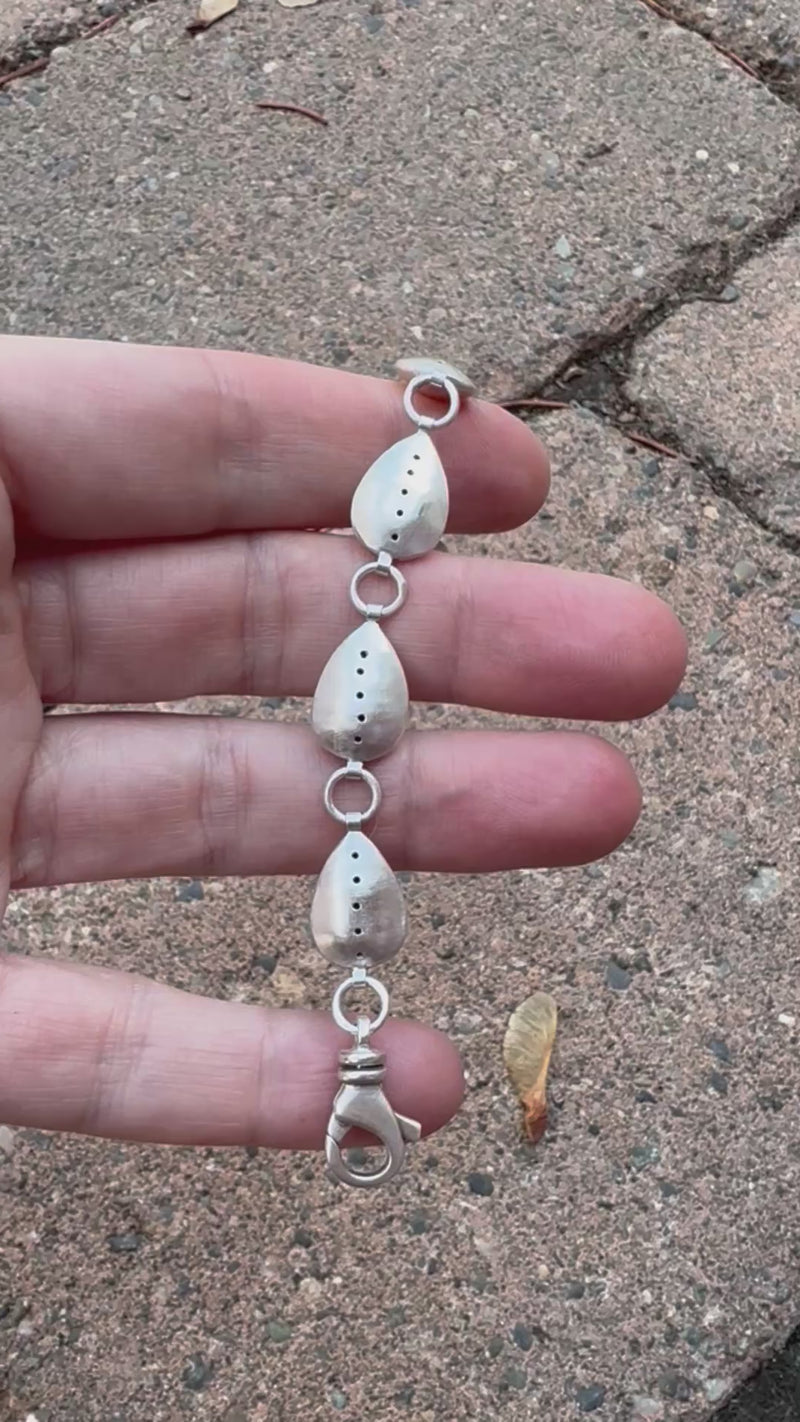 Acacia Hollow Pod Link Bracelet