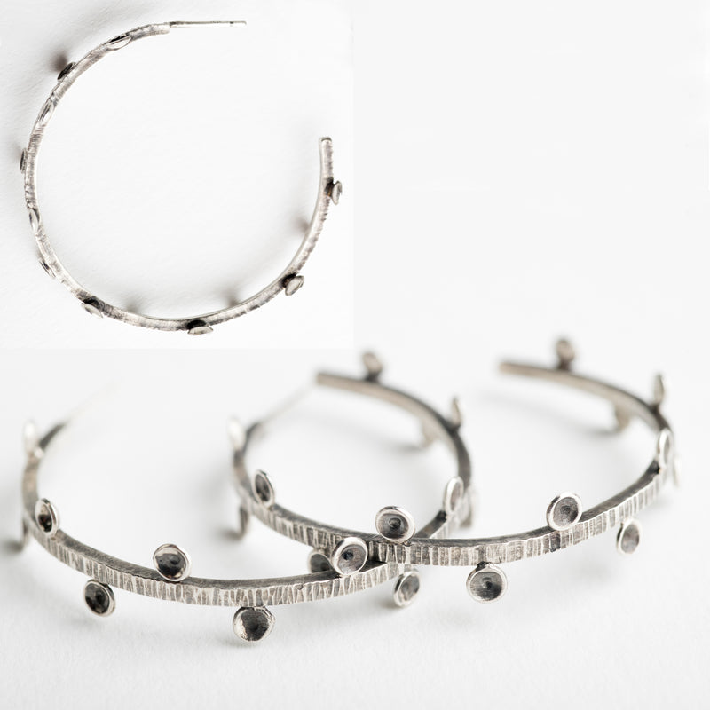 Anuket Medium Spiney Hoop Earrings in Silver w/ 18k Gold