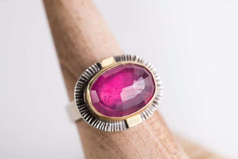 Sendai Pink Sapphire Ring in 18k Gold & Silver - size 7