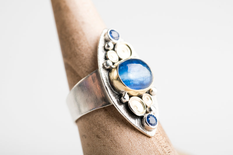 Odiel Kyanite Marquise Ring in 18k Gold & Silver